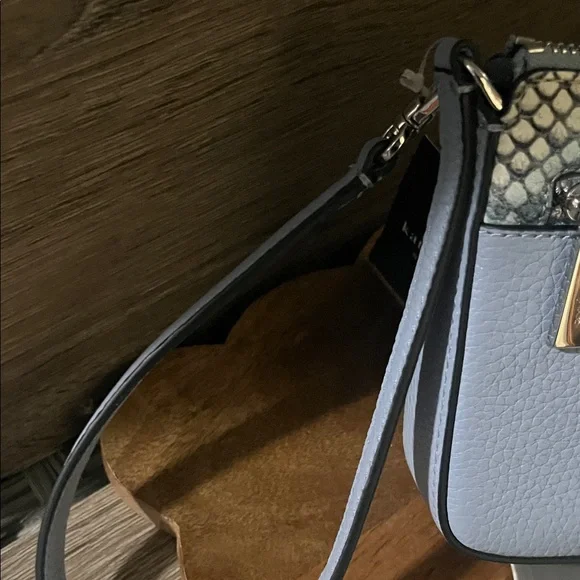 Kate Spade Leila blue and snakeskin wristlet, NWT - Picture 2 of 13
